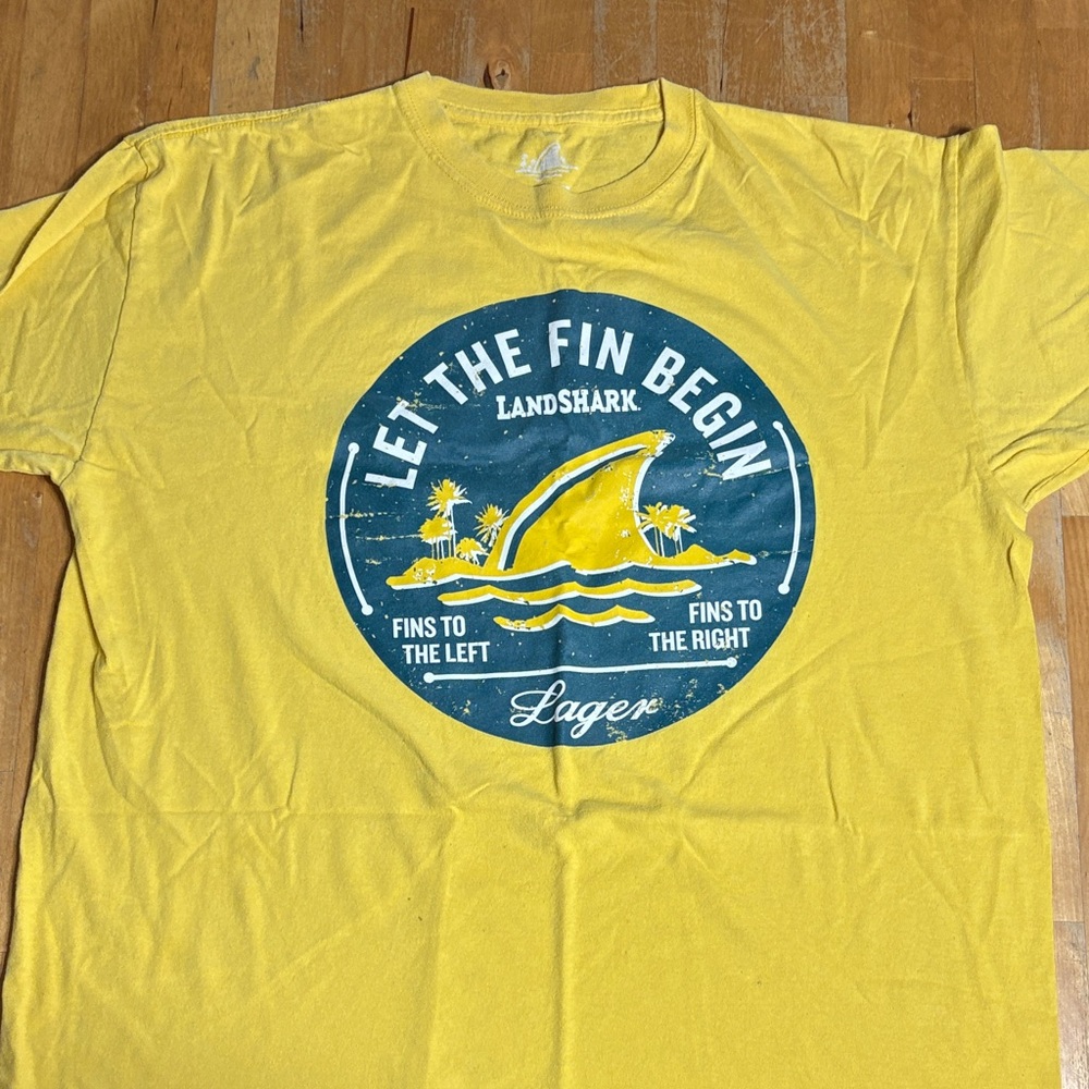 Landshark graphic Tshirt
